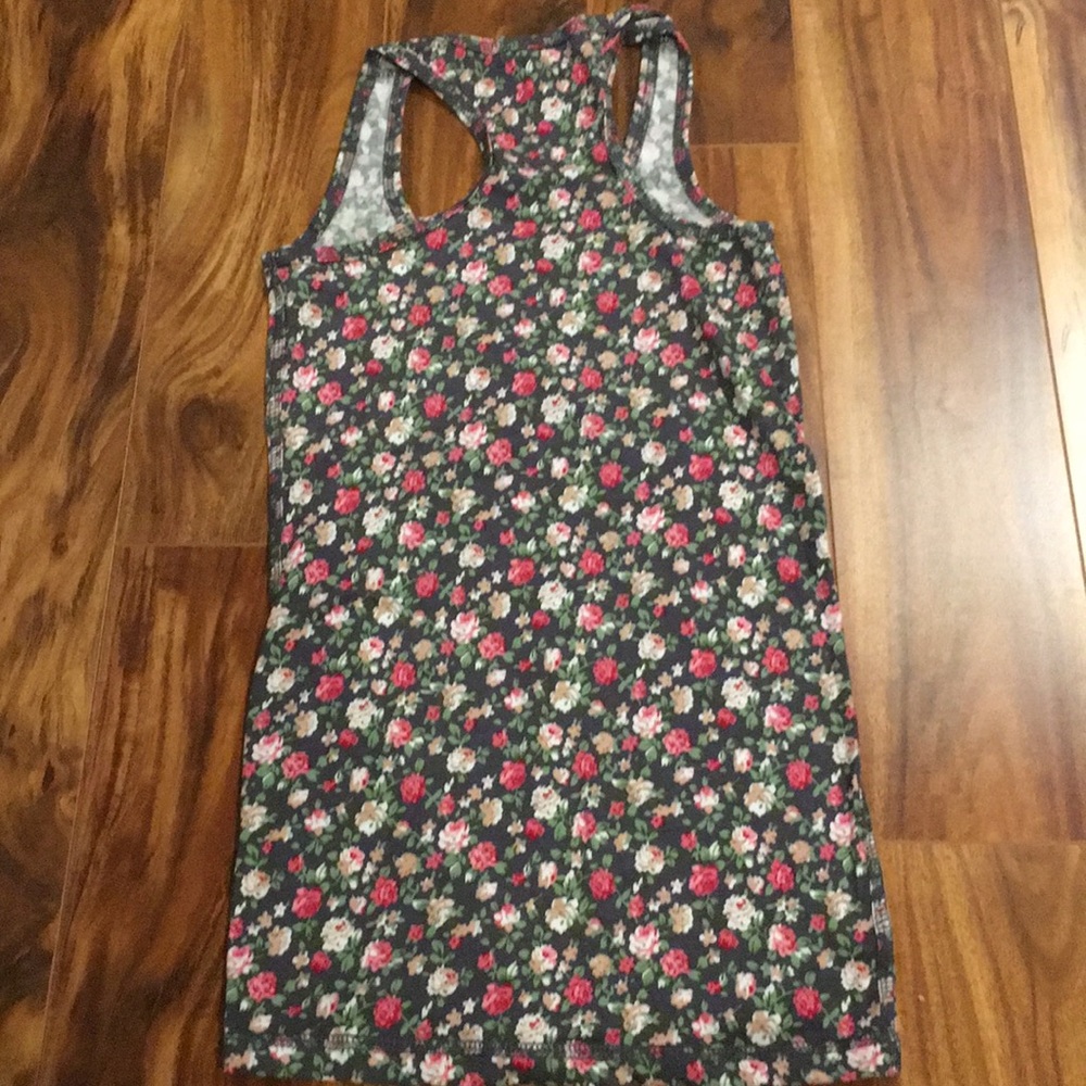 Active Basic tank top. - Picture 4 of 4